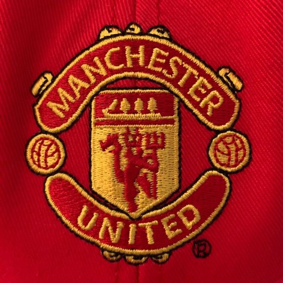 Manchester United Hat - Picture 2 of 5